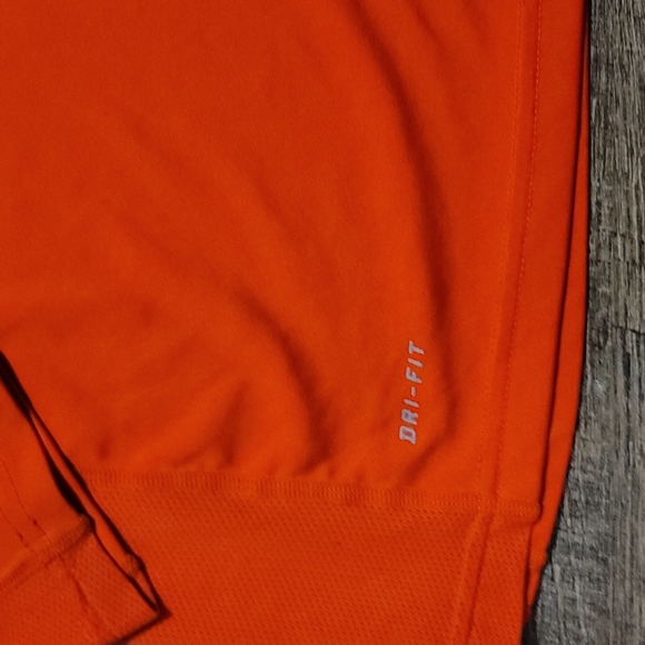 Kids Nike DriFit long sleeve orange in color sized Large gently loved mint A+++ - Picture 3 of 15